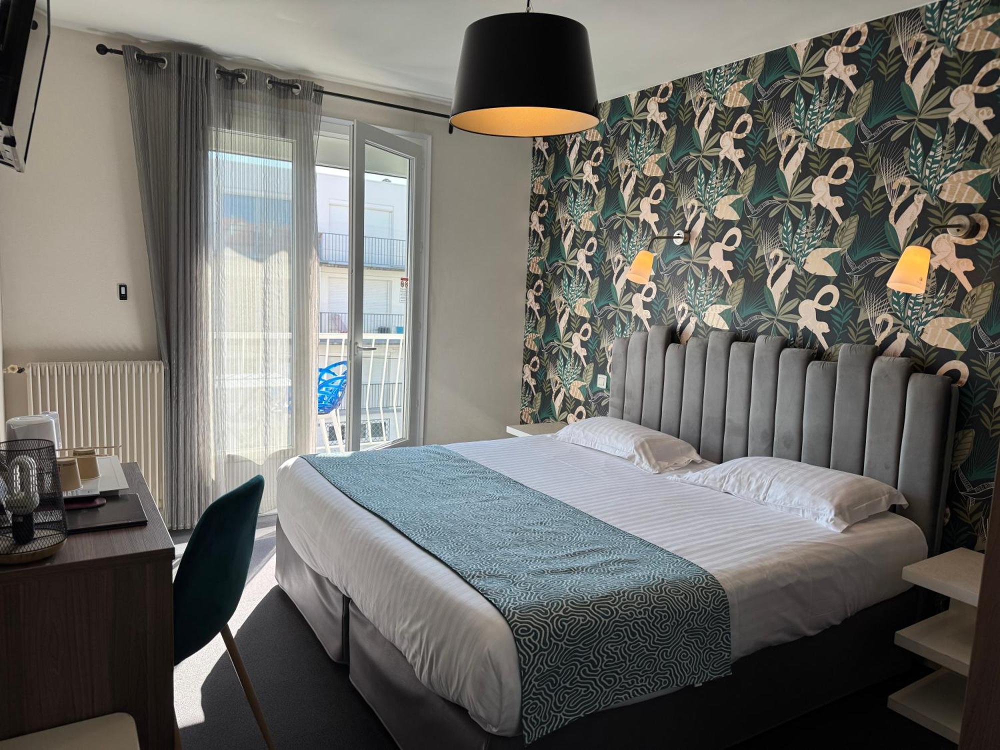 Hotel Calme Des Pins & Spa Les Sables-d'Olonne Exterior photo